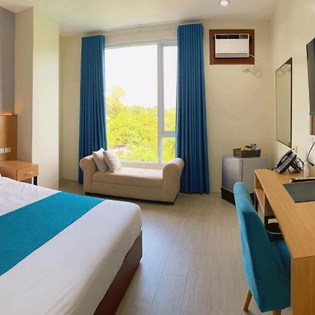 Jrp Vanyard Resort Hotel Kalibo Exterior foto